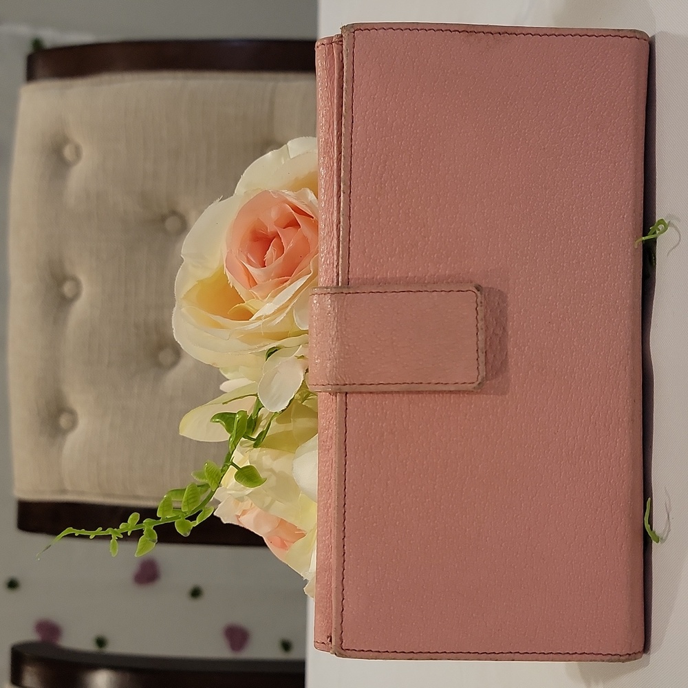 Authentic Gucci leather wallet - Picture 2 of 12